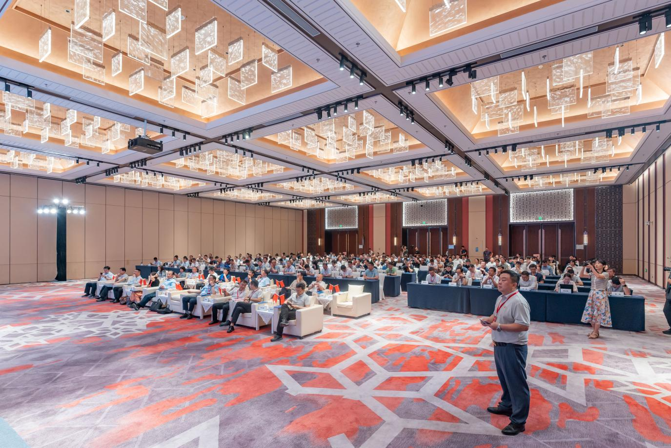 整车先进设计制造技术大会暨全国重点实验室跨领域技术交流会在苏州举行